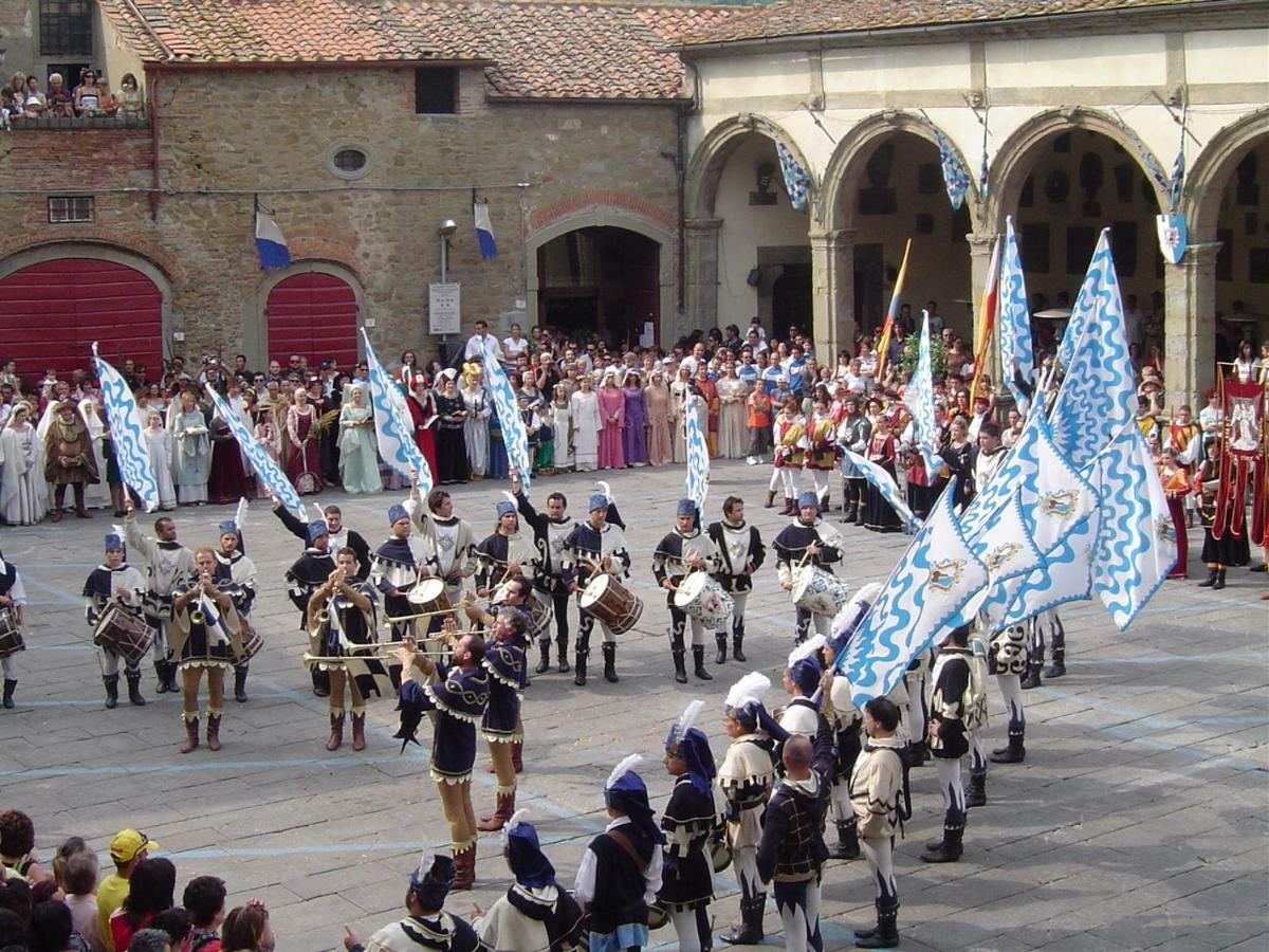 Camera E Appartamento Toscana - B&B Palazzo Robicci Castiglion Fiorentino Kültér fotó